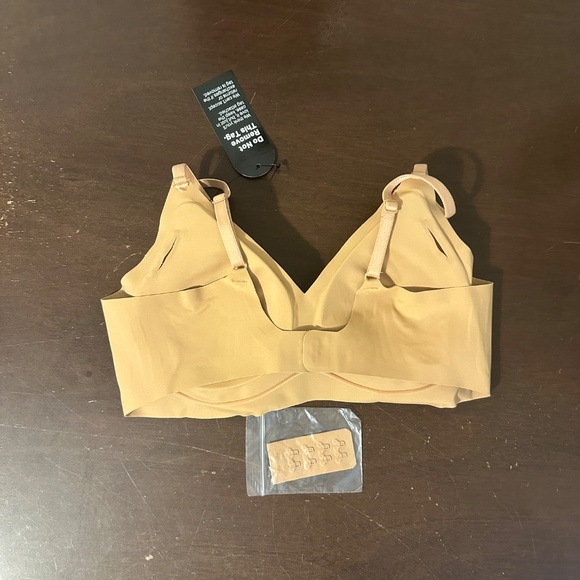 EBY NWT Relief Bra Sunkissed - Picture 5 of 6